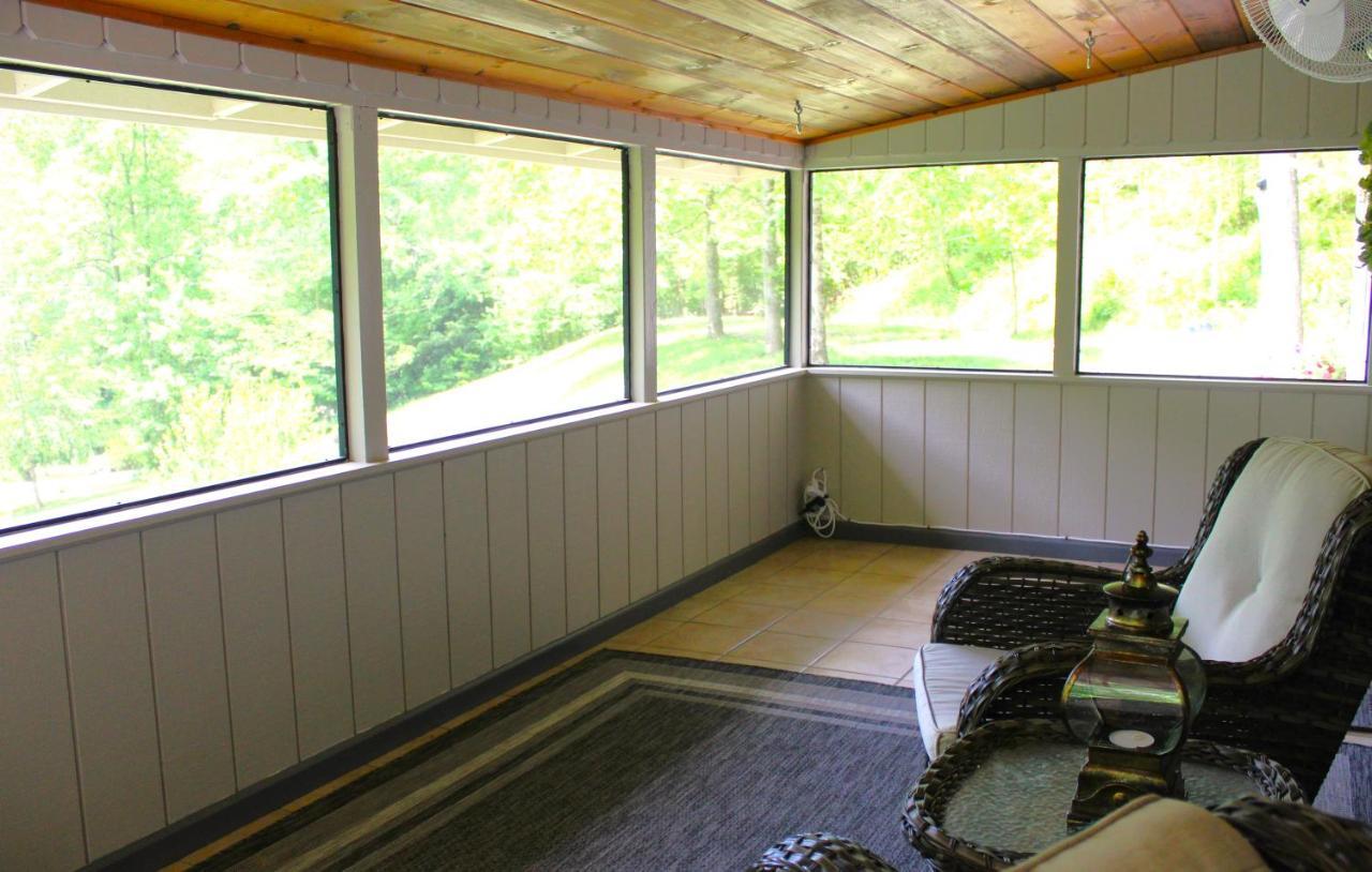 Stay At The Retreat! Gatlinburg-Dollywood Sevierville Exterior photo