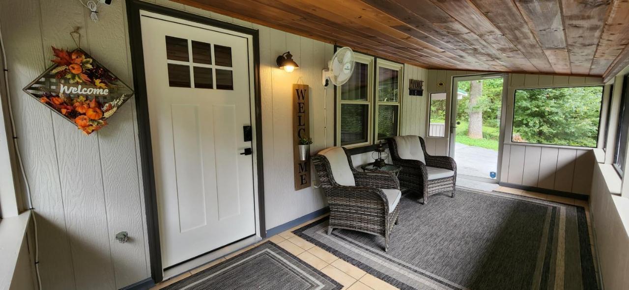 Stay At The Retreat! Gatlinburg-Dollywood Sevierville Exterior photo